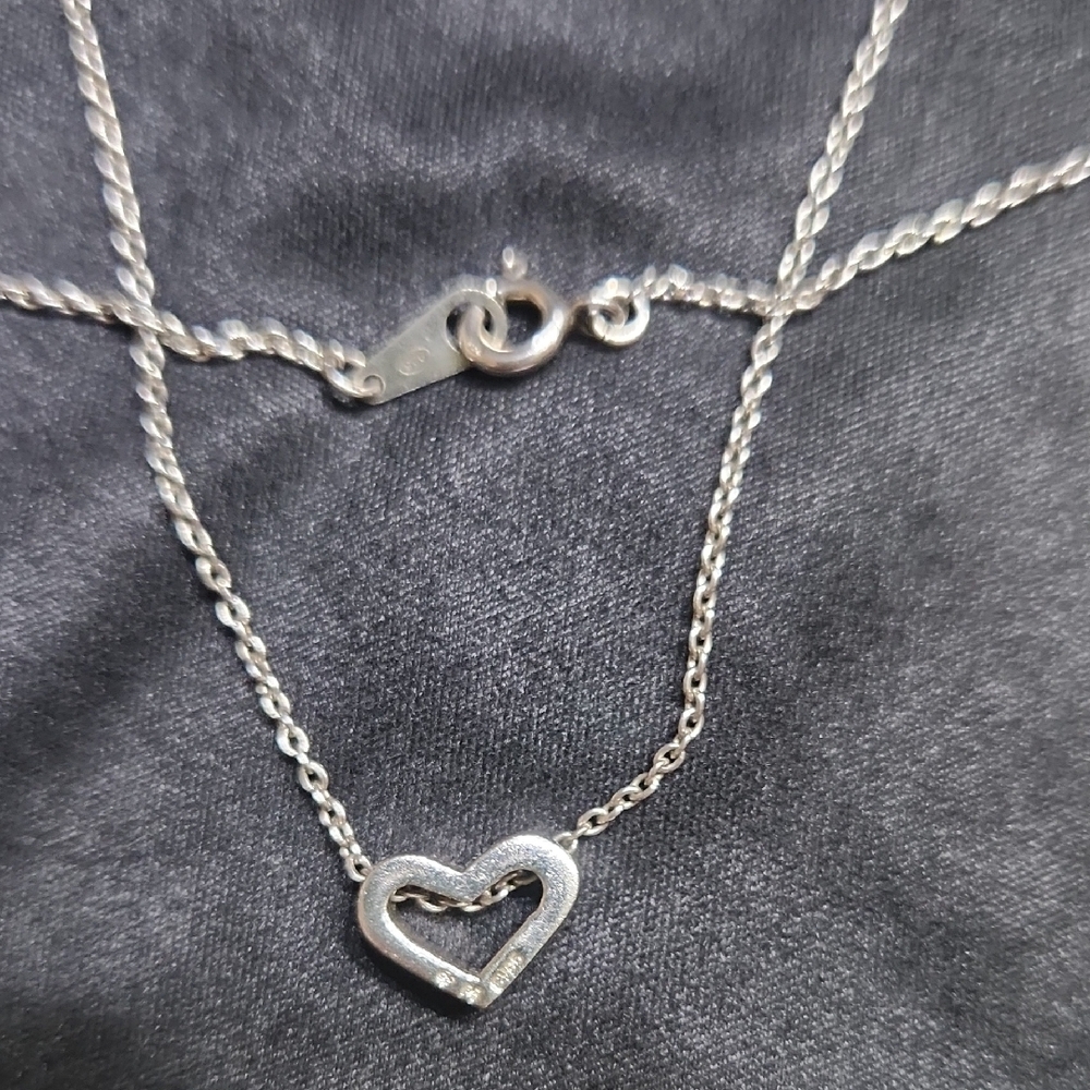 Elegant Silver Heart Necklace